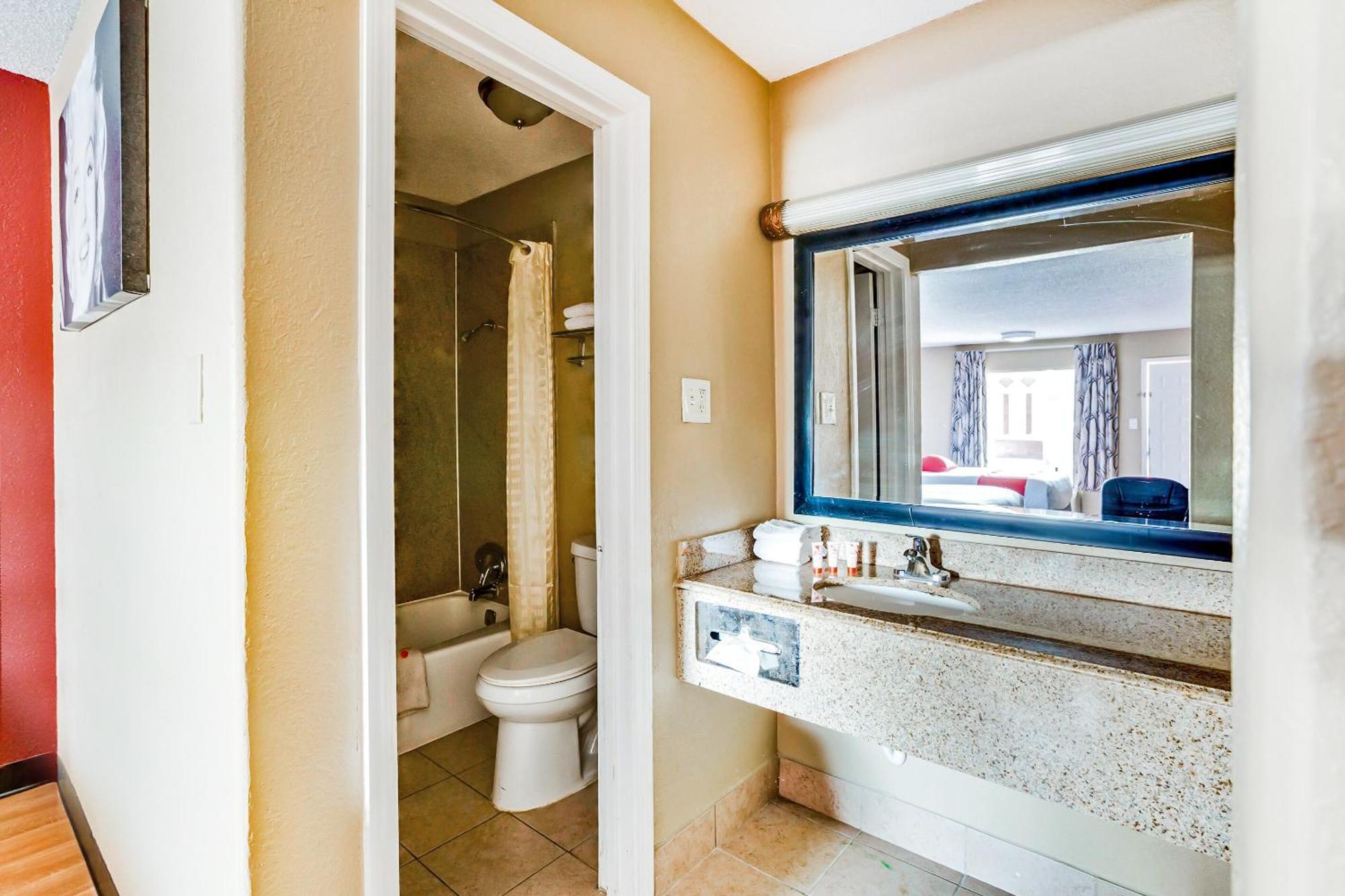 Oyo Hotel Tyler Northwest Mineola Hwy Екстериор снимка